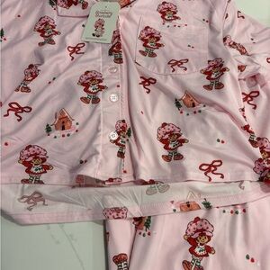 New Strawberry Shortcake Christmas Pajamas set Women’s Small